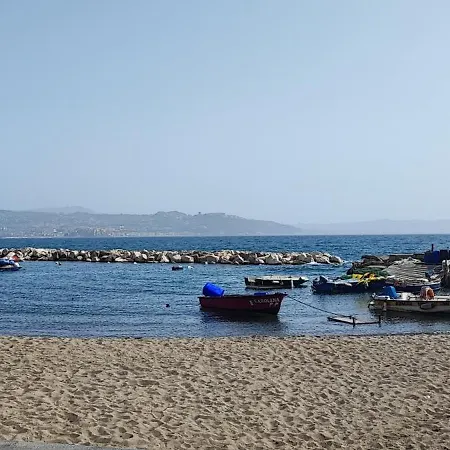 Casa Agrippina بيت للعطل *